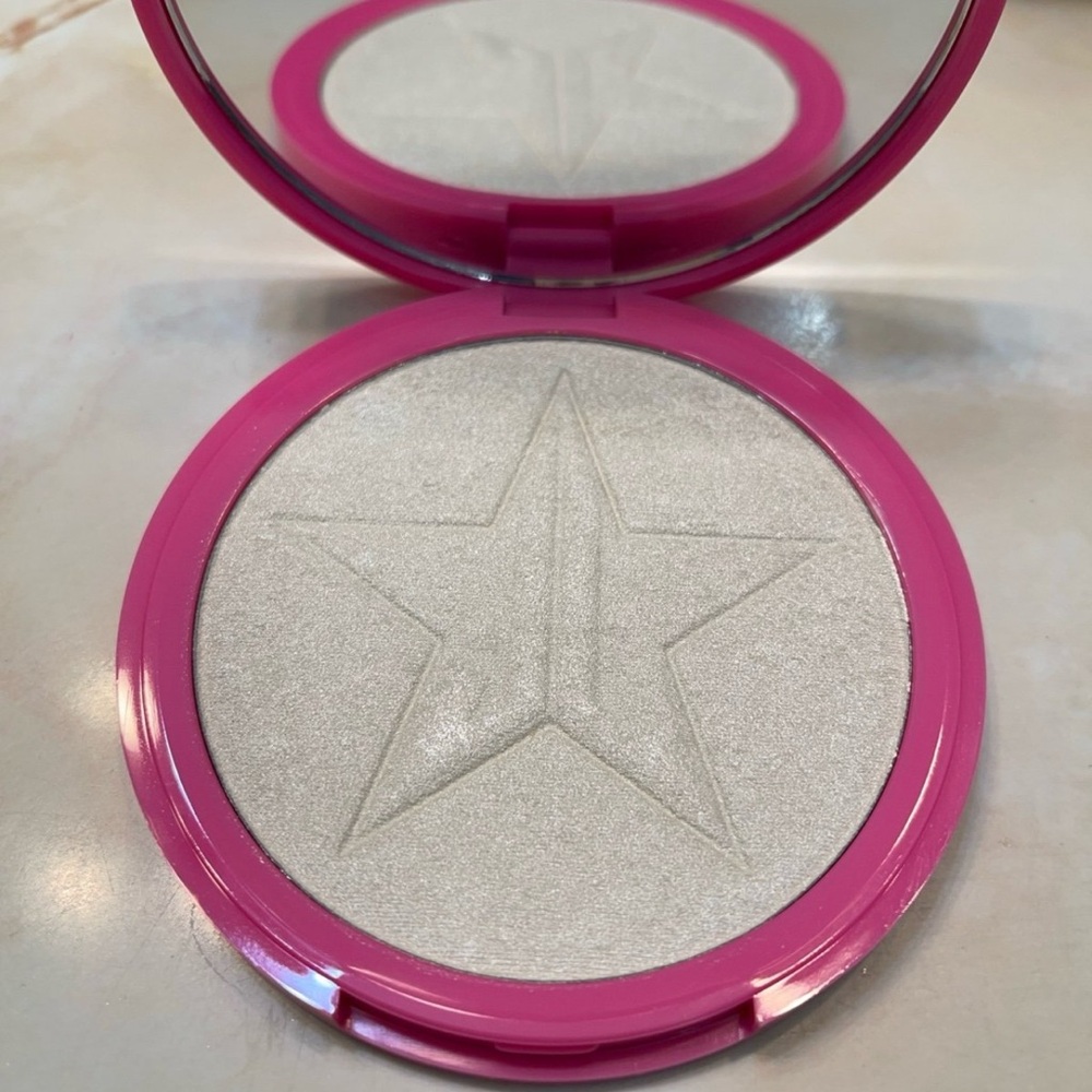 Jeffree Star Cosmetics ~ ‘ICE COLD’ Skin Frost Highlighter Powder ~ FS ~ NIB - Picture 5 of 12
